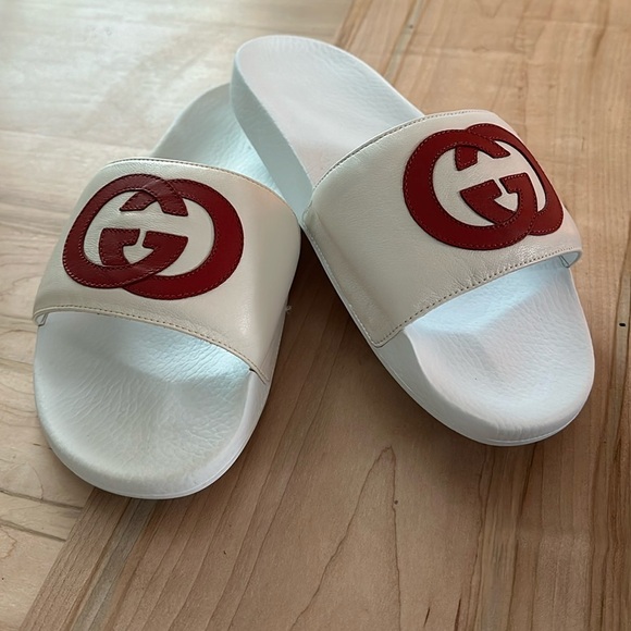 💯Authentic NEW Gucci Men’s  Slides White With Red Lettering Size 7 - Picture 1 of 9